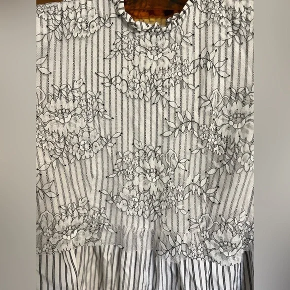Zara Woman Striped Lace Floral Sheer Layer Size medium blouse top black white - Picture 5 of 8